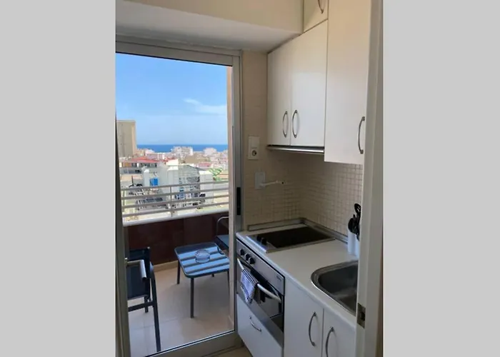 & Sea View Apartman *